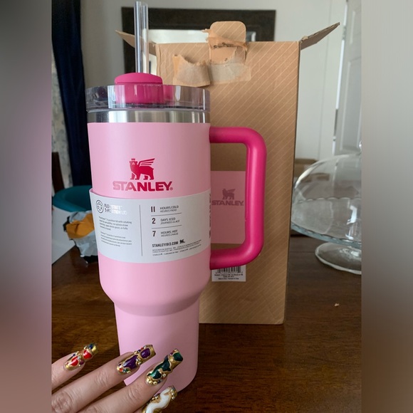 STANLEY Pink Cup with Straw 40oz LIMITED EDITION - Picture 4 of 7